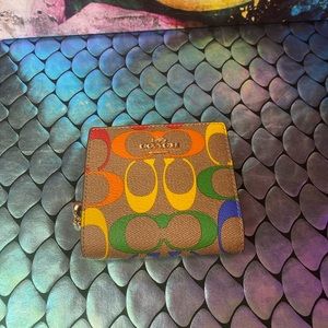 💥Authentic💥Rainbow Coach Wallet